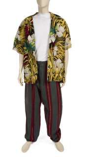 Lot 494 - JIM CARREY "ACE VENTURA" SCREEN-MATCHED COSTUME FROM ACE VENTURA: WHEN NATURE CALLS - WITH DVD