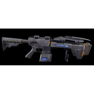 AVENGERS: AGE OF ULTRON (2015) - Lot #235 : Light-Up Chitauri Hybrid HYDRA H3L-A Energy Rifle