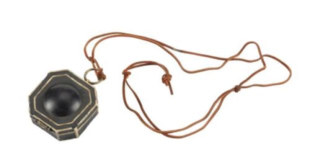 Pirates of the Caribbean: Dead Men Tell No Tales (2017) | Captain Jack Sparrow’s (Johnny Depp) Photo-Matched Stunt Closed Compass | Propstore