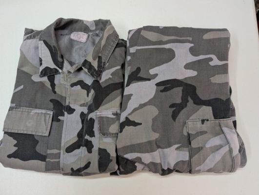 Movie Wardrobe USMC Urban Warrior Experiment 1 Camo BDU Set Med/Reg "The Rock" | eBay US (Buy It Now)