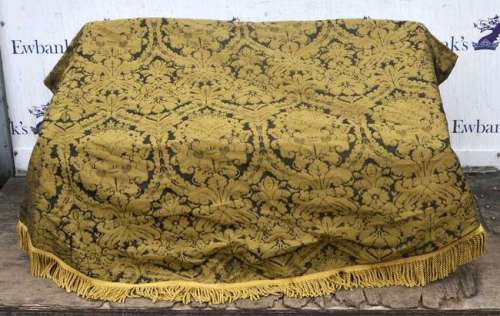 Lot 115 - Saltburn (2023) Saltburns Kings Dining room Assorted Drapes and Swags