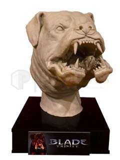 Lot 36 - Blade Trinity Vampire Dog VFX Bust