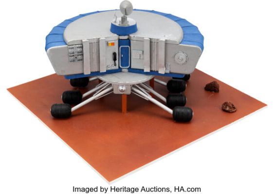Total Recall (Carolco, 1990), Mars Bus Model Maquette Made by Judith Miller.