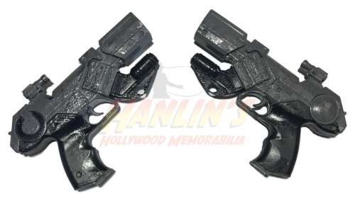 Blade: Trinity (2004) - Hannibal King (Ryan Reynolds) Set of Two Stunt Pistols | Hanlin Auction Service