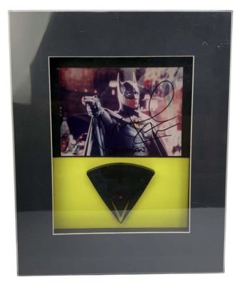 Lot 49 - Batman Returns (1992) - Batman (Michael Keaton) Folded Super Batarang - With Framed Signed Photo | Hanlin Auction Service