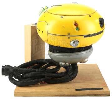 FLUBBER (1997) - Lot 258 - Light-Up Animatronic Weebo (Jodi Benson)