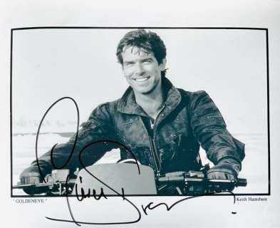 James Bond 007: Goldeneye | James Bond 007: GoldenEye - Pierce Brosnan (007), signed with COA | Catawiki