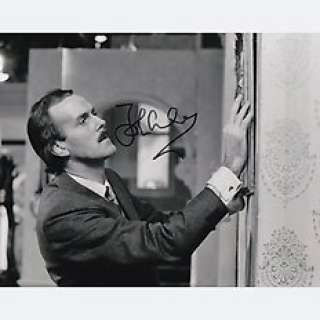 Fawlty Towers | Fawlty Towers - Signed by John Cleese (Basil Fawlty) | Catawiki