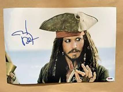 Pirates of the Caribbean | Pirates of the Caribbean - Signed by Johnny Depp (Captain Jack Sparrow) - with PSA/DNA Certification - No Reserve | Catawiki