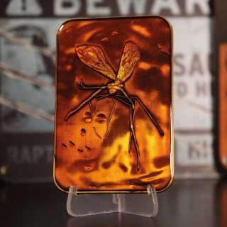 Jurassic Park - Two Collectible Ingots Mosquito in Amber Limited Edition 5000 Copies | Jurassic Park - Two collectible ingots Mosquito in Amber Limited Edition 5000 copies | Catawiki