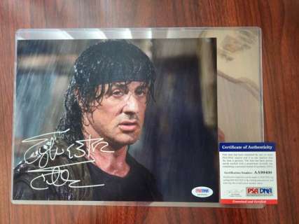 Rambo - Sylvester Stallone - Signed Photograph (20x25cm) with PSA/DNA Authentication | Catawiki