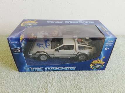 Back to the Future, Christopher Lloyd "Doc Brown" handsigned DeLorean Time Machine model car Welly 1:24 | Catawiki