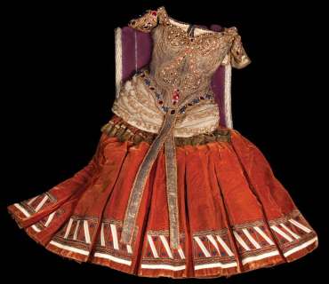 Lot 159 - Prop dress of "hidden jewels" from Gaslight