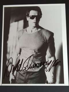 Terminator - Signed by Arnold Schwarzenegger, with Letter of Authenticity - Photo, Autograph | Catawiki