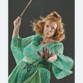 Harry Potter - Signed by Julie Walters (Molly Weasley) | Catawiki