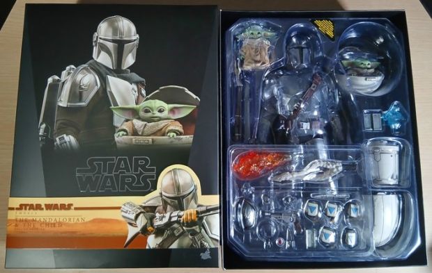Hot Toys - Figure - 1/6 The Mandalorian And Grogu The Child - Plastic | Catawiki