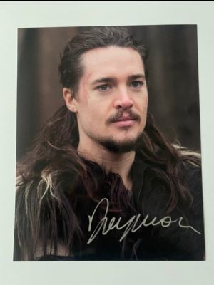 Hand signed autograph signed by THE LAST KINGDOM star ALEXANDER DREYMON - The Last Kingdom,Netflix tv show , | Catawiki