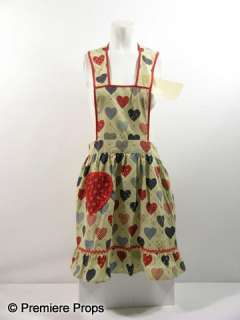 Lot 527 - The War of the Roses (1989) Barbara Rose (Kathleen Turner) Apron