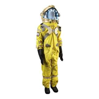 OUTLAND (1981) - Lot #254 : Tarlow‘s (John Ratzenberger) Light-Up Space Suit Costume and Oxygen Pack