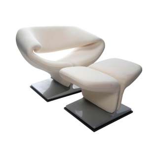 BLADE RUNNER 2049 (2017) - Lot #56 : Luv‘s (Sylvia Hoeks) Armchair and Stool