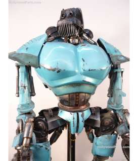 Lot 48 - Real Steel Background Boxing Robot Wally the Grinder