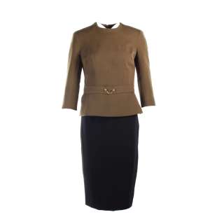 Lot #88 – House of Cards (2013-2018) Claire Underwood Robin Wright Screen Worn Shirt & Skirt Ep 507