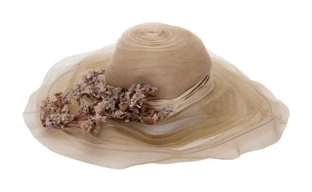 Mia Farrow | 1974 Hat from "The Great Gatsby" | Julien’s