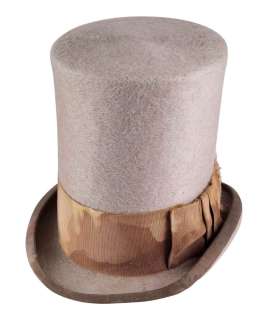 GANGS OF NEW YORK (2002) - Lot #168 : William "Bill the Butcher" Cutting‘s (Daniel Day-Lewis) Bloodied Top Hat