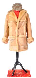 ONLY FOOLS & HORSES - DAVID JASON SIGNED ’ DEL BOY ’ COSTUME DISPLAY | Auctioneum Ltd
