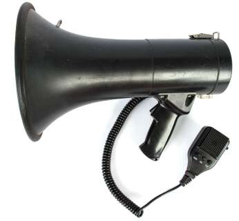 Lot 162 - Colonel Vosch (Liev Schreiber) Bullhorn from The 5th Wave