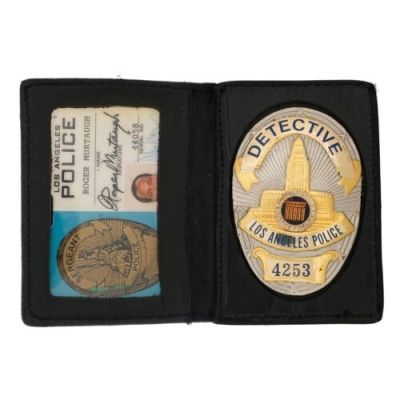 LETHAL WEAPON 3 (1992) - Lot #208 : Mike Papac Collection: Sergeant Roger Murtaugh‘s (Danny Glover) Production-Made LAPD Badge and ID