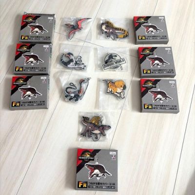 Jurassic World Everyone’s Lottery F Prize Connecting Luminous Rubber 7 Types | eBay Europe (Buy It Now)