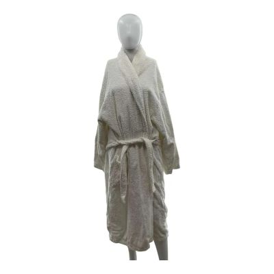 Lot 11: Mother Mary Mother Mary Screen Worn Robe Ch Bathroom Fever Sc 41pt 1of4, 41a | VIP Fan Auctions