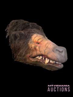 Wild Country (2006) - A Screen-used Mechanical Wolf Head Appliance | MovieMania