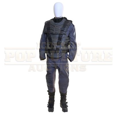 Lot 59 - Starship Troopers - Mobile Infantry Uniform & Body Armor - 56-48