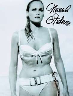 James Bond 007: Dr. No - Ursula Andress (Honey Rider) - Autograph with COA | Catawiki