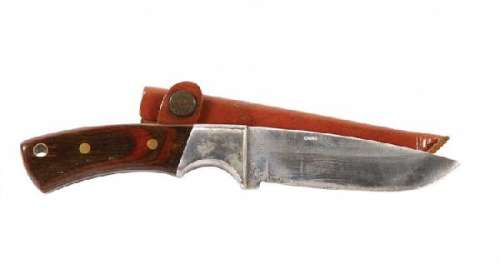 LOST - Lot 130 - Kate‘s knife with sheath