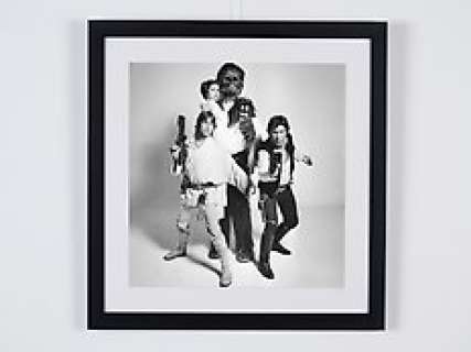 Ford, Hamill, Fisher & Mayhew (1977) , Star Wars Episode Iv: a New Hope | Star Wars Episode IV: A New Hope, Ford, Hamill, Fisher & Mayhew (1977) - Fine Art Photography - Luxury Wooden Framed 50X50 cm - Limited Edition Nr 08 of 50 - Serial ID 16429 - Original Certificate (COA), Hologram Logo Editor and QR Code | Catawiki