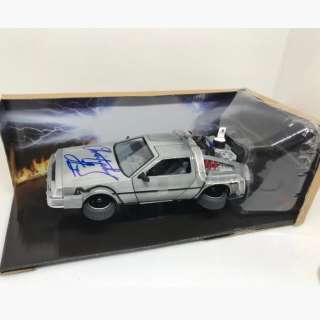 Back to the Future - Signed by Christopher Lloyd ( Dr. Emmett "Doc" Brown ) Signed DeLorean Model Car | Catawiki