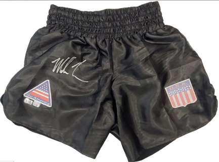 The Hangover - Mike Tyson - Signed Boxing Trunks - With COA | Catawiki