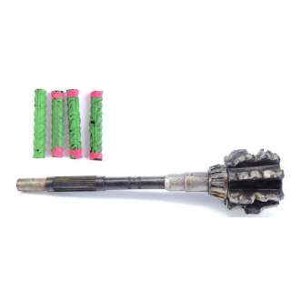 Terminator: Dark Fate | T-800’s Stunt Gear Shaft and Four Grace SFX Green Stunt Rebars | Propstore