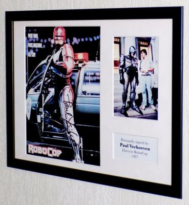 Robocop - Paul Verhoeven (Director) Premium Framed, signed + Certificate of Authenticity | Catawiki
