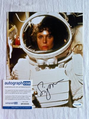 Sigourney Weaver - hand signed 20x25 Photo | Bild | Autogramm | ACOA | Alien (8“x10“) | | Catawiki