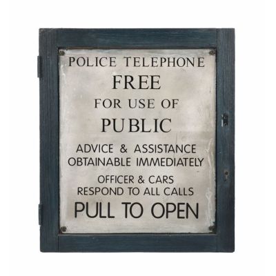DOCTOR WHO (T.V. SERIES, 2005-2022) - Lot #114 : Screen-matched TARDIS Door Sign