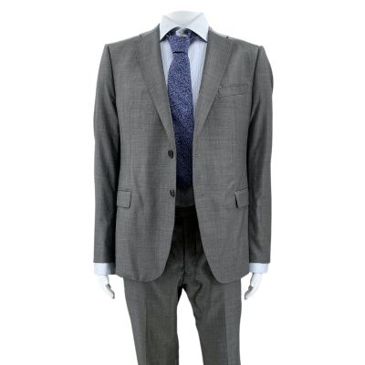 Lot 142: Relationship Goals Ted Screen Worn Casual Suit, Shirts & Tie Ch 1 Sc 5pt1 | VIP Fan Auctions