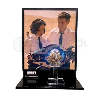 Men In Black: International (2019) Hero Puzzle box Weapon & Display | The Prop Block
