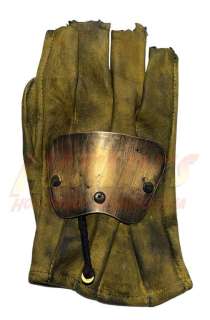 Lot 53 - Freddy vs. Jason (2003) - Freddy‘s Production Glove and Backplate