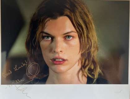 Resident Evil: Extinction Milla Jovovich Signed Autograph | Premiere Props