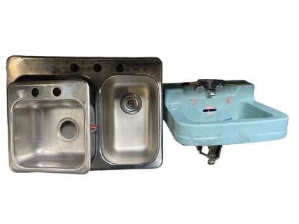 Group of 3 assorted sinks (from The Good Doctor show) | Direct Liquidation