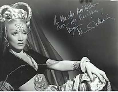 Marlene Dietrich - Large Vintage 1940 Still, Signed in Person | Marlene Dietrich - Large vintage 1940 still, signed in person | Catawiki
